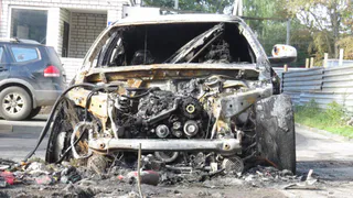 Ночью в Рязанской области сгорели два автомобиля