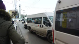 "Ему делали замечания, в ответ он посылал": в Рязани водитель маршрутки обматерил школьника