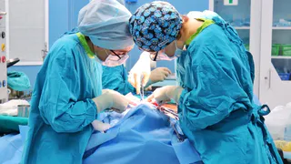 А раньше бы просто отрезали: рязанские онкологи удалили из языка пациента опухоль