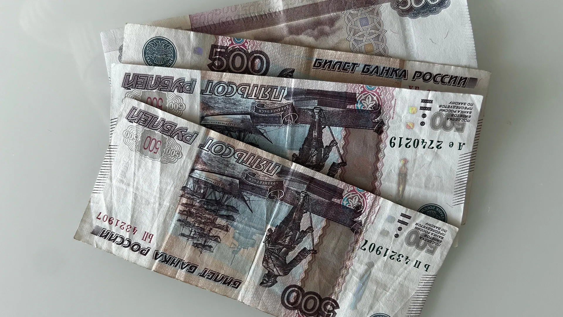 Людей услышали, наконец-то: семьям с детьми дадут по 10 000 рублей. Решение принято