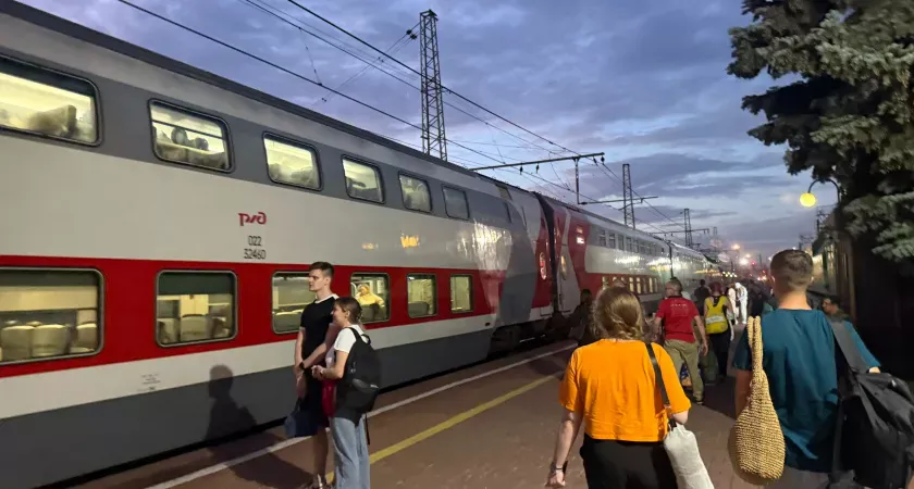 Забудьте о борьбе за полки: в РЖД готовят к запуску совершенно новые вагоны — россияне уже недовольны