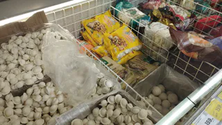 Перемолотые рога и копыта, мяса нет: в Роскачестве назвали худшие марки пельменей 