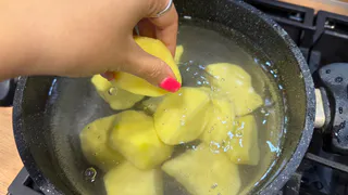 Одна щепотка - и даже старый картофель при варке будет рассыпчатым и вкусным: Сейчас варю только так - друзья удивляются вкусу