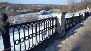 Жители Рязани пожаловались на опасный забор в кремле