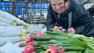 5 минут с утра - и лицо свежее майской розы: ни отёков, ни красных пятен. Работает круче салона