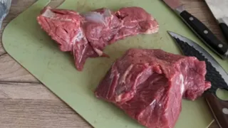 Из вареного мяса готовлю три шикарные закуски: мясная нежнятина в 100 раз вкуснее колбасы и рулетов - съедают до последнего кусочка