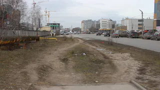 В Кальном рязанцы с трудом преодолевают полосу препятствий из грязи