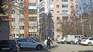 Жительница Рязани возмущена засохшими деревьями на улице Есенина