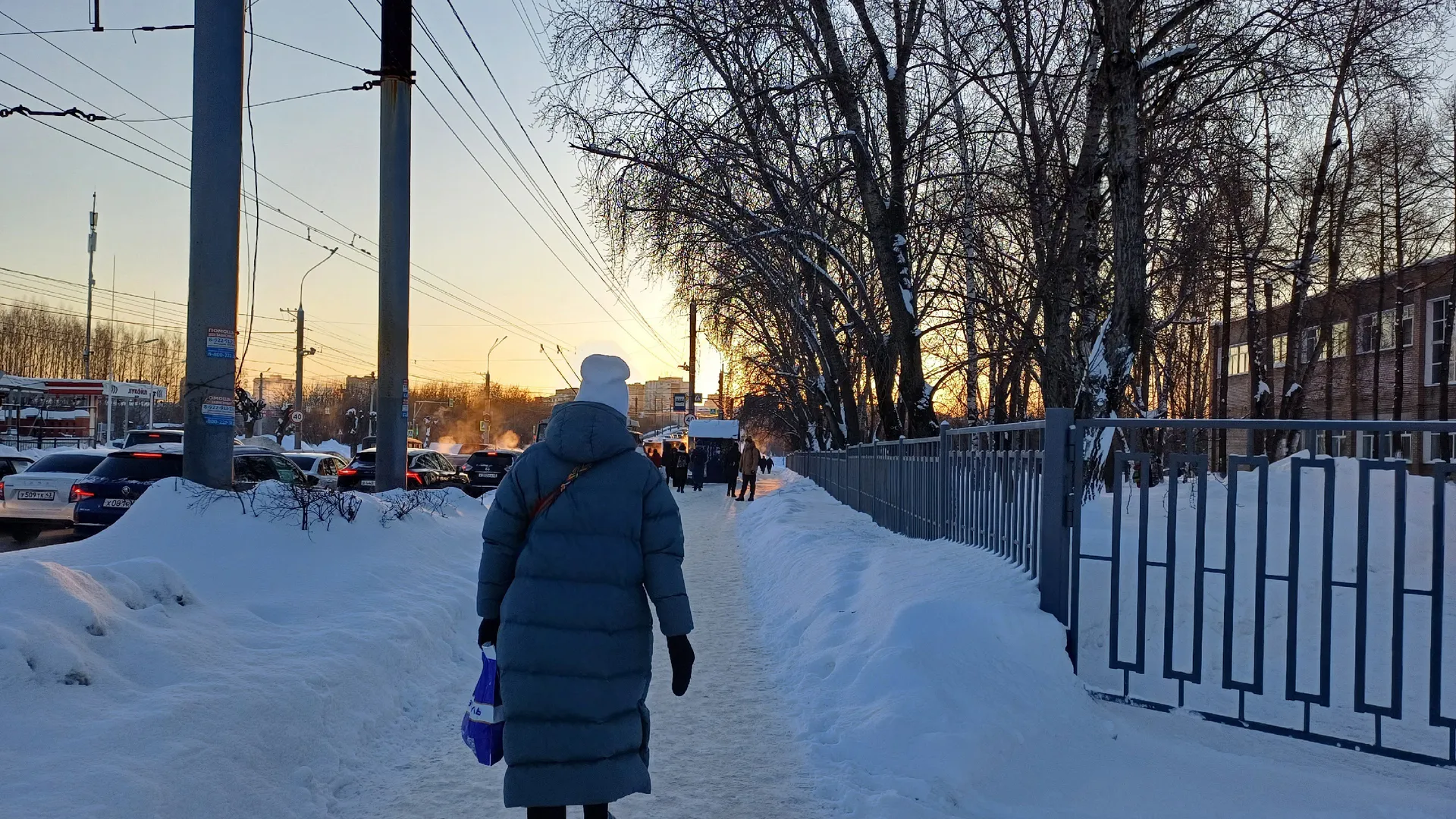 Жительницы Рязани при попытке продать платье оказалась с кредитом