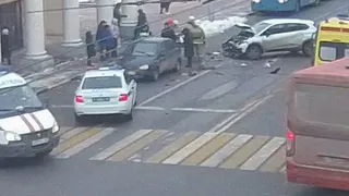 Днем 26 ноября в Рязани на перекрестке произошла массовая авария