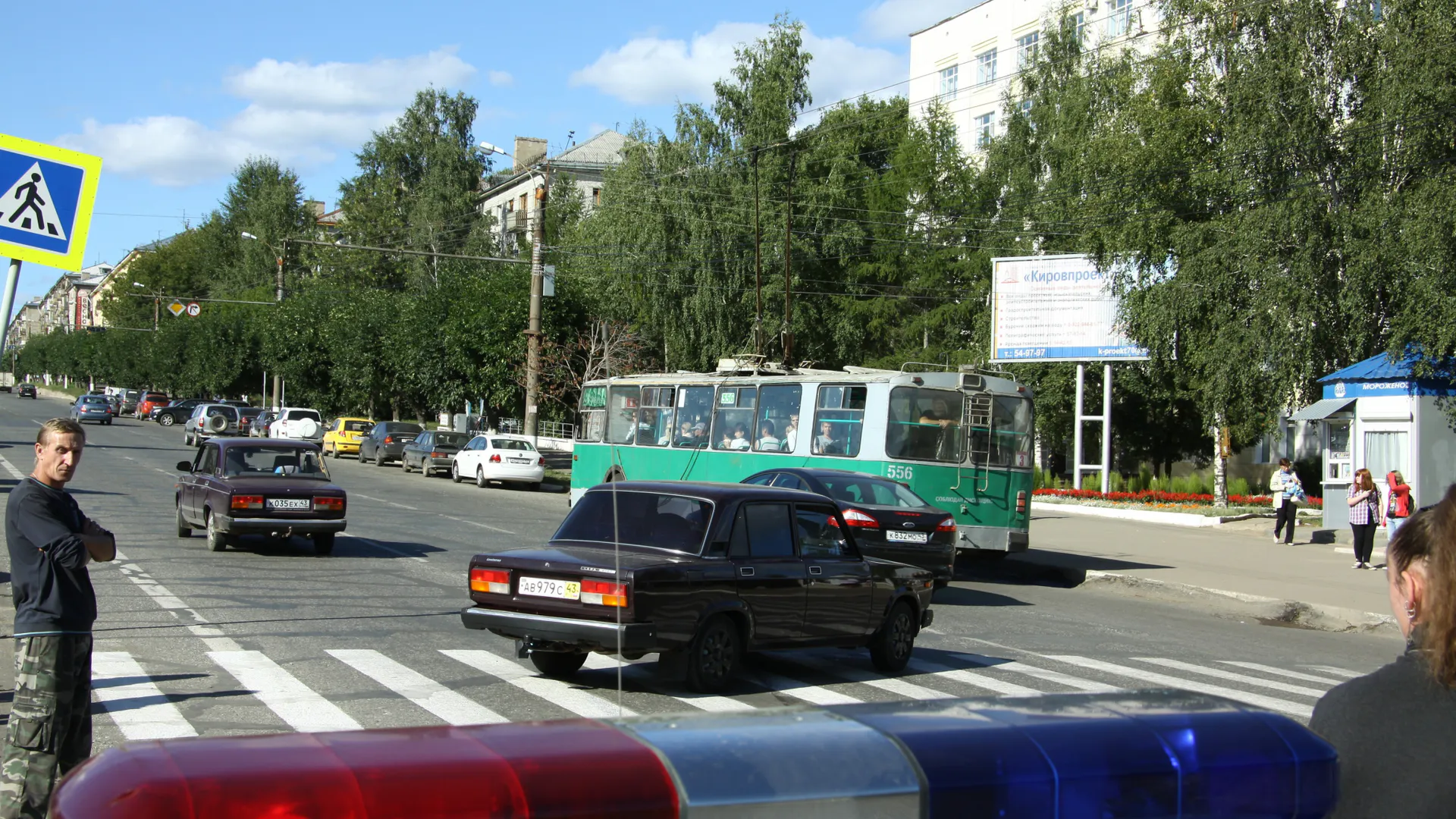 Сводка дорожных происшествий за выходные: массовое ДТП, сгоревший автомобиль, лобовое столкновение