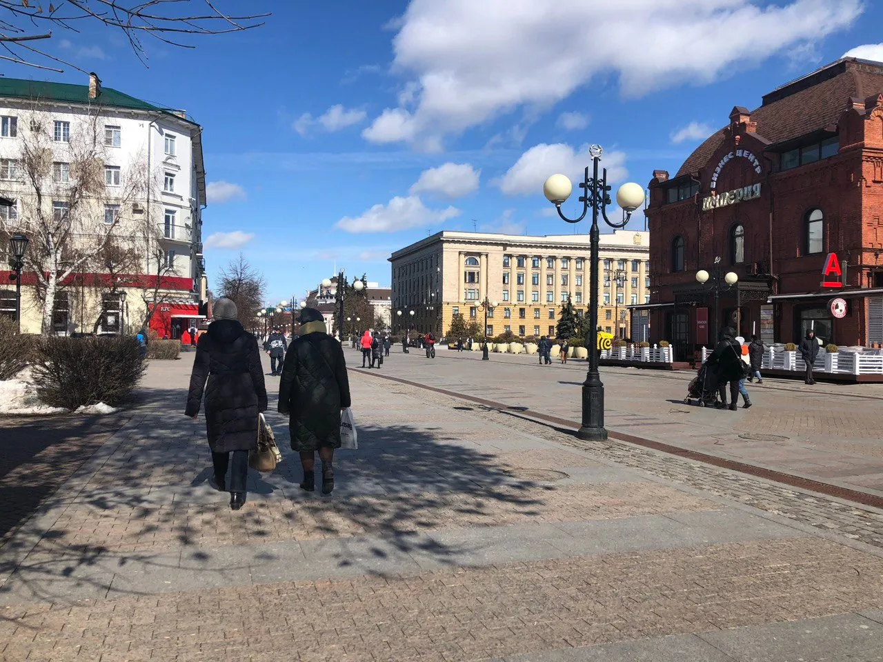 Полная отмена 8 марта и необычайно длинные каникулы: новые правки в трудовом календаре на 2025 год