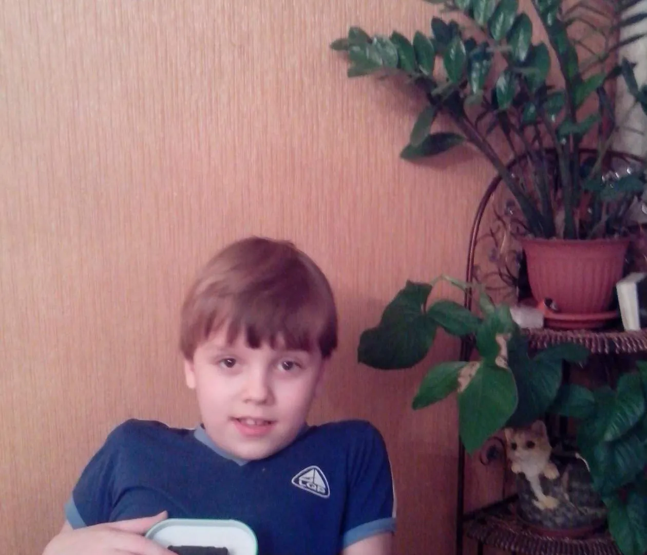 Родители детей-аутистов: "Наших детей не принимает общество"
