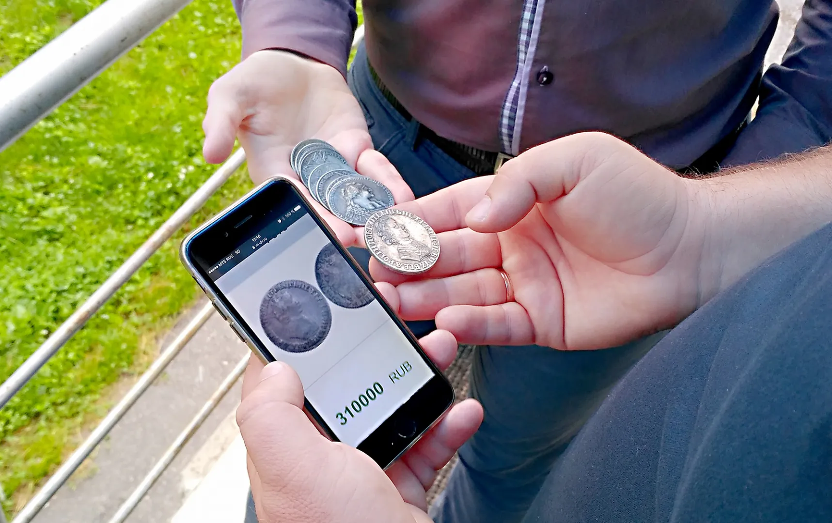 Мошенники продают наивным рязанцам поддельные монеты