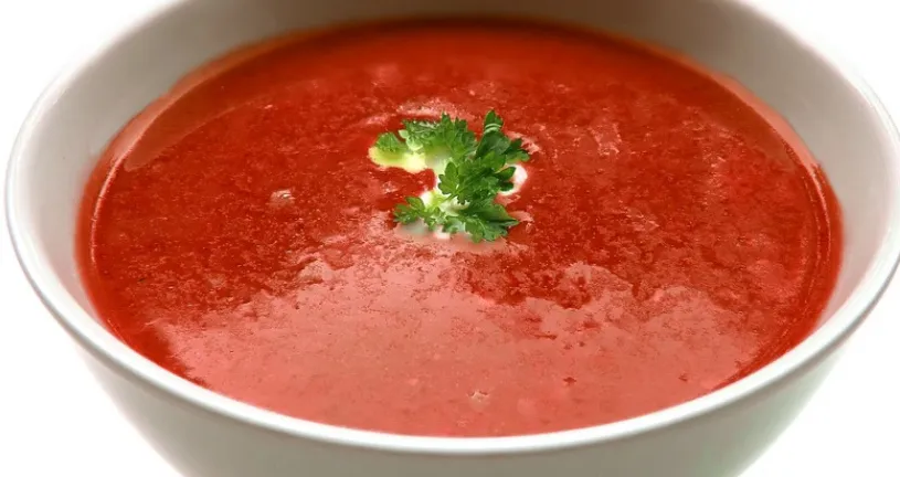 Почему нужно убрать из борща этот главный ингредиент — вкус станет ярче и богаче