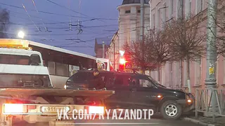 В центре Рязани произошло ДТП: на улице Ленина образовалась длинная пробка