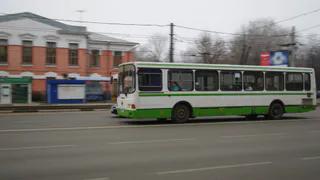 В Москве автобус наехал на остановку обещественного транспорта: Погибли два человека