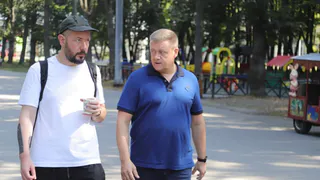 Оценивал благоустройство: Артемий Лебедев посетил Лесопарк и Торговый городок