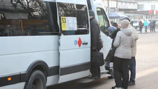 В Приокском водитель маршрутки выгнал женщину из салона