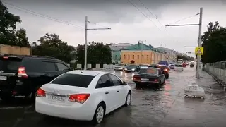 После ливня: в Рязани затопило недавно открытый Астраханский мост