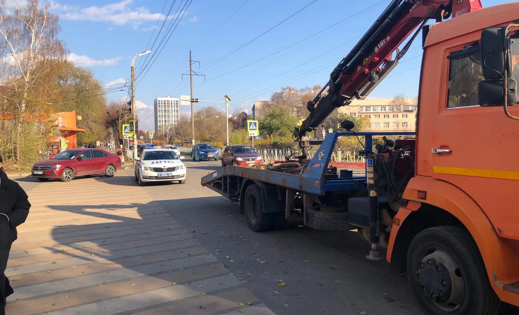 На выходных на выезде из города будут забирать автомобили: водителей ждет новый сюрприз
