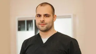 Хирург БСМП виртуозно собрал пальцы упавшей с велосипеда рязанке