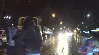 В Рязани грузовик едва не переехал семью, переходившую дорогу по зебре 
