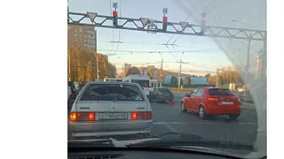 На Московском шоссе столкнулись маршрутка и "Гранта"