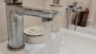 Коммунальщики рассказали, когда включат холодную воду в Солотче и других поселках Рязани 