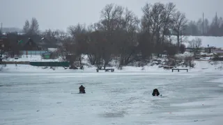 В Борках мужчину чудом вытащили из ледяной воды