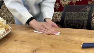 Накупила бытовой химии на тысячи, а помог 1 аптечный бутылек за 30 рублей: как очистить весь дом от грязи за копейки