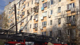 На ул. Тимакова дотла выгорела квартира