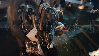 Перелетел через машину: на Московском шоссе мотоциклист врезался в автомобиль