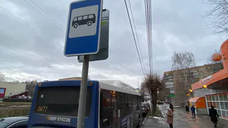 На улице Бирюзова в Рязани временно демонтируют остановку общественного транспорта