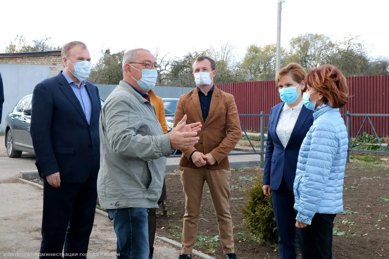 Завершается благоустройство: Елена Сорокина посетила “Сквер Памяти”