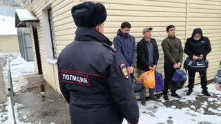 Из Рязанской области выдворили 6 нарушивших закон мигрантов 