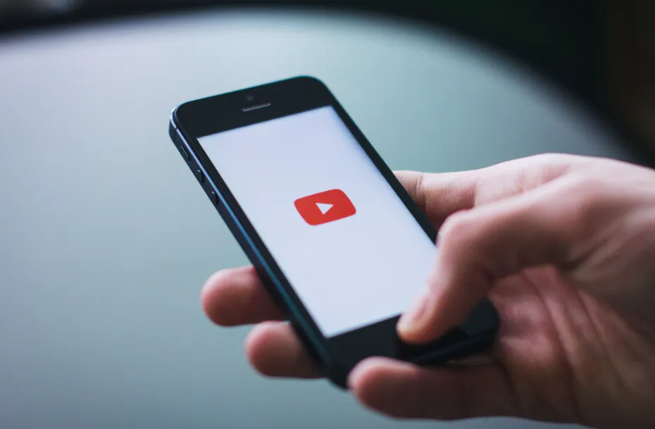С завтрашнего дня YouTube разблокируют: россиянам назвали главное условие