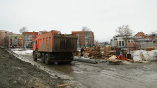 Началось - грязь с городских строек полилась на улицы Рязани.  Фоторепортаж