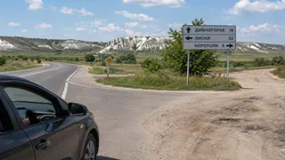 Навигатор сокращает путь в Дивногорье через Коротояк: почему музейный маршрут советует проигнорировать этот поворот и остаться на асфальте