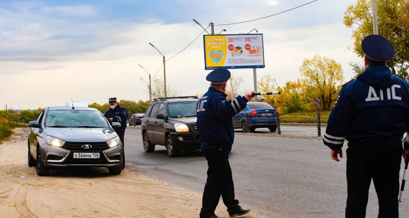 С 1 сентября начнут лишать прав за вождение в очках: водителей ждет новый сюрприз