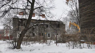 На улице Новослободской сносят старые бараки