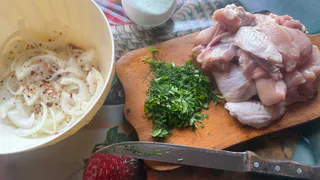 Беру в магазине самую дешевую куриную часть: сливочный супчик готов через 30 минут - вся фишка в плавленом сырке