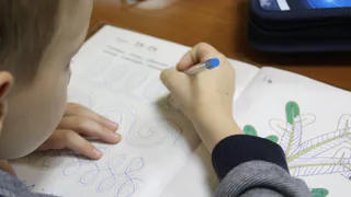 Домашние задания для младших классов могут отменить: что об этом думают рязанцы?
