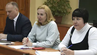 На директора школы №62 депутата Ворнакову наложили взыскание после ссоры с ребенком