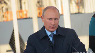 Путин назвал преступниками тех, кто склоняет детей к суициду через интернет-сайты и соцсети