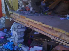 В Рязанском районе обрушился гараж - пострадали люди