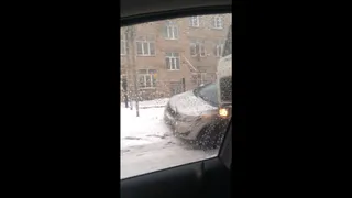 ДТП с участием мусоровоза парализовало движение в центре Рязани