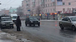Пешеходы на проезжей части - сколько человек за 5 минут перешли дорогу в неположенном месте?
