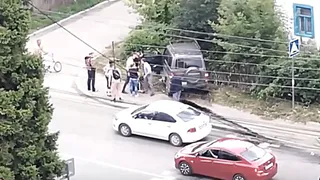 Бдительные горожане задержали пьяного водителя УАЗика