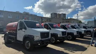 Рязанские коммунальщики показали новую технику для ремонта теплосетей 